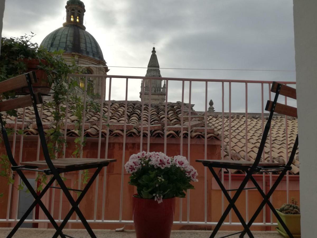 Palazzo Angelina Appartement Ragusa Buitenkant foto